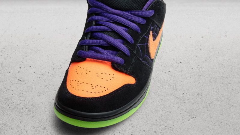 Nike SB Dunk Lo Nights of Mischief BQ6817-006