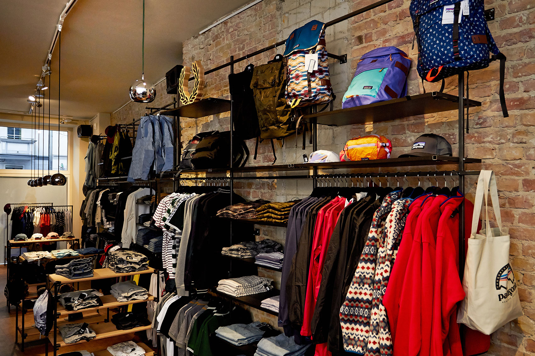 HHV_Store_214