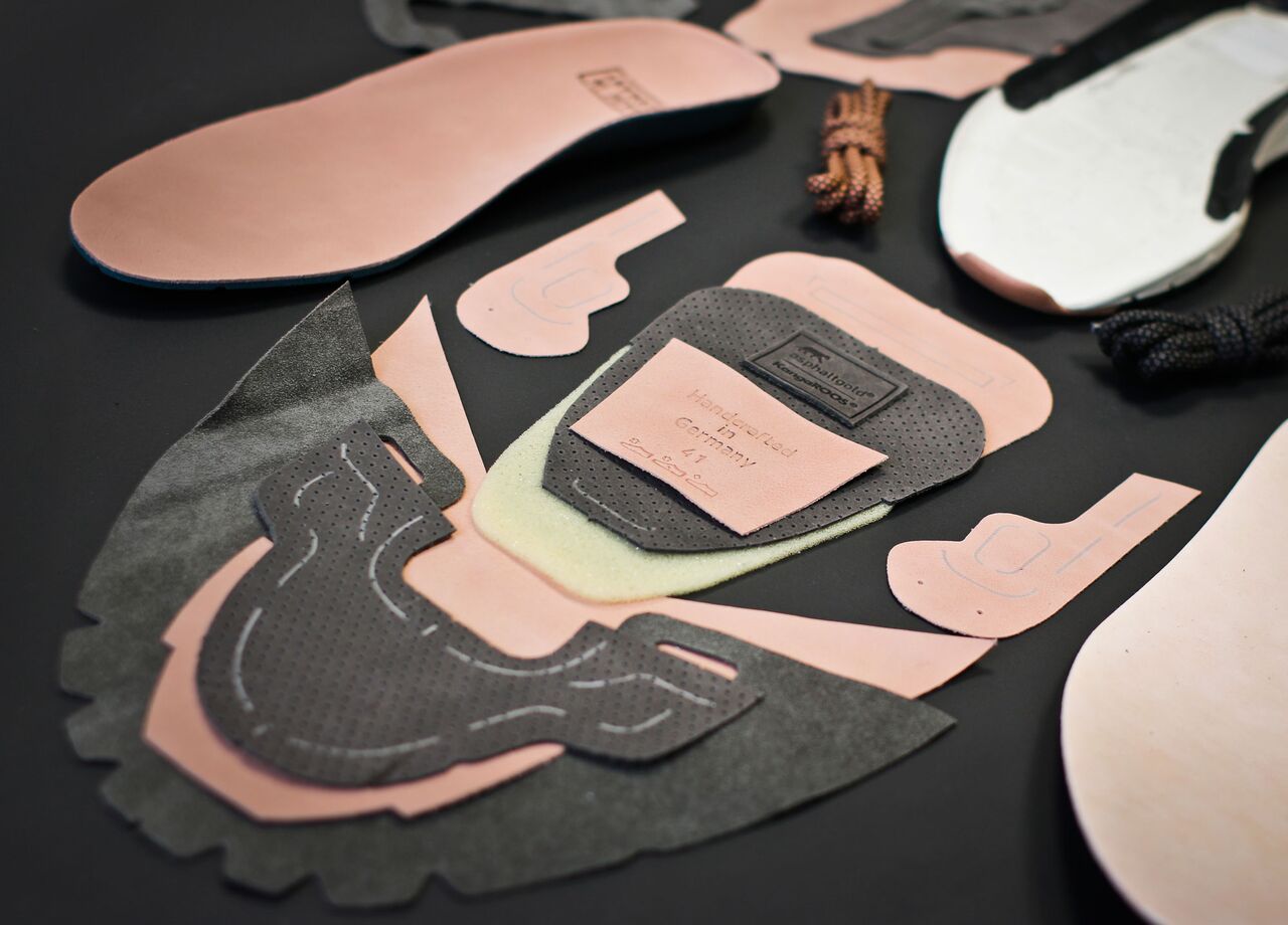 Kangaroos x Asphaltgold Omnirun "Mouse" materiali