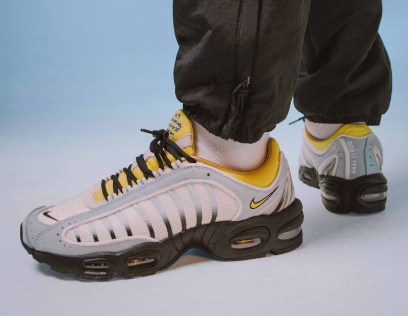 SNS Nike Air Max Tailwind IV Ck0901-400