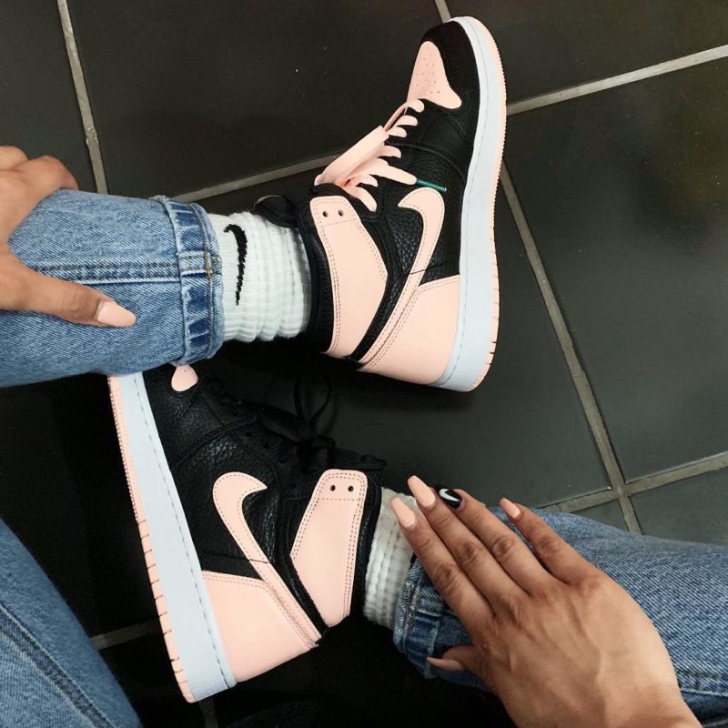 nike-air-jordan-1-crimson-tint-555088-081-03
