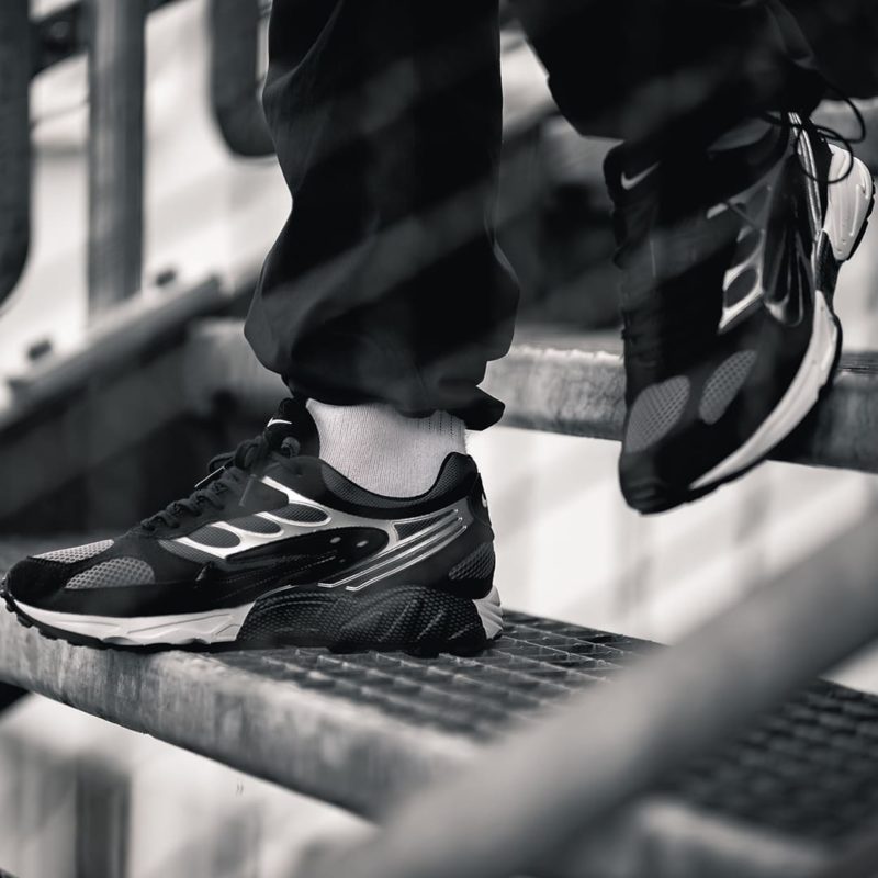 nike-ghost-racer-AT5410-002