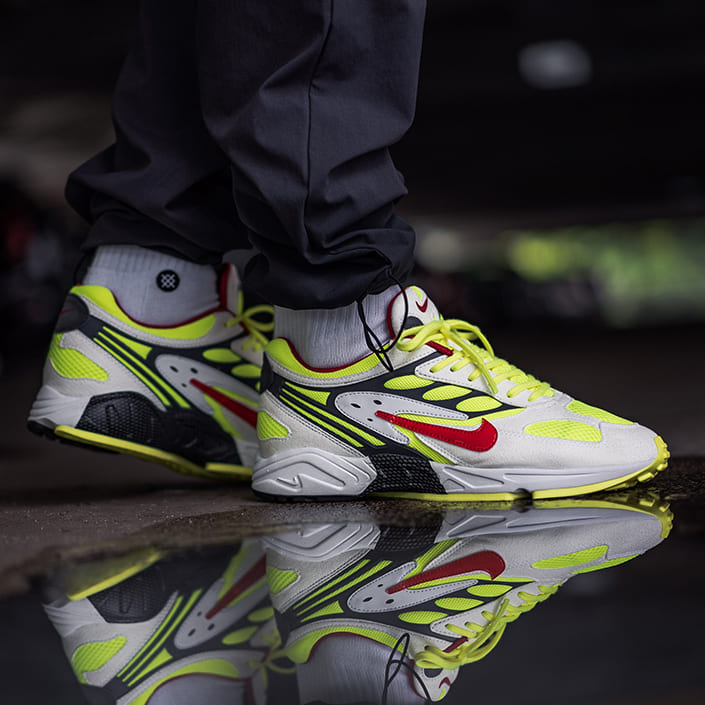 nike-ghost-racer-T5410-100