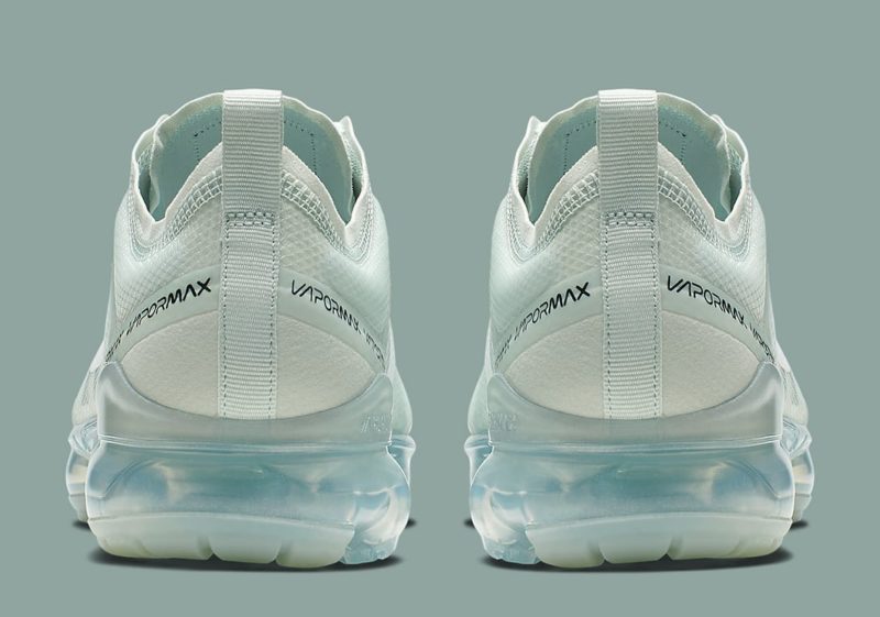 nike-vapormax-2019-barely-grey-ar6631-005-03